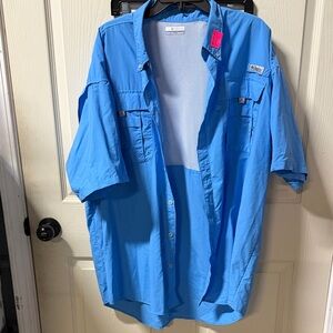 2X Columbia shirt